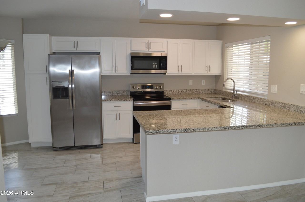 2910 W Marconi Ave #113 - Photo 2 of 24