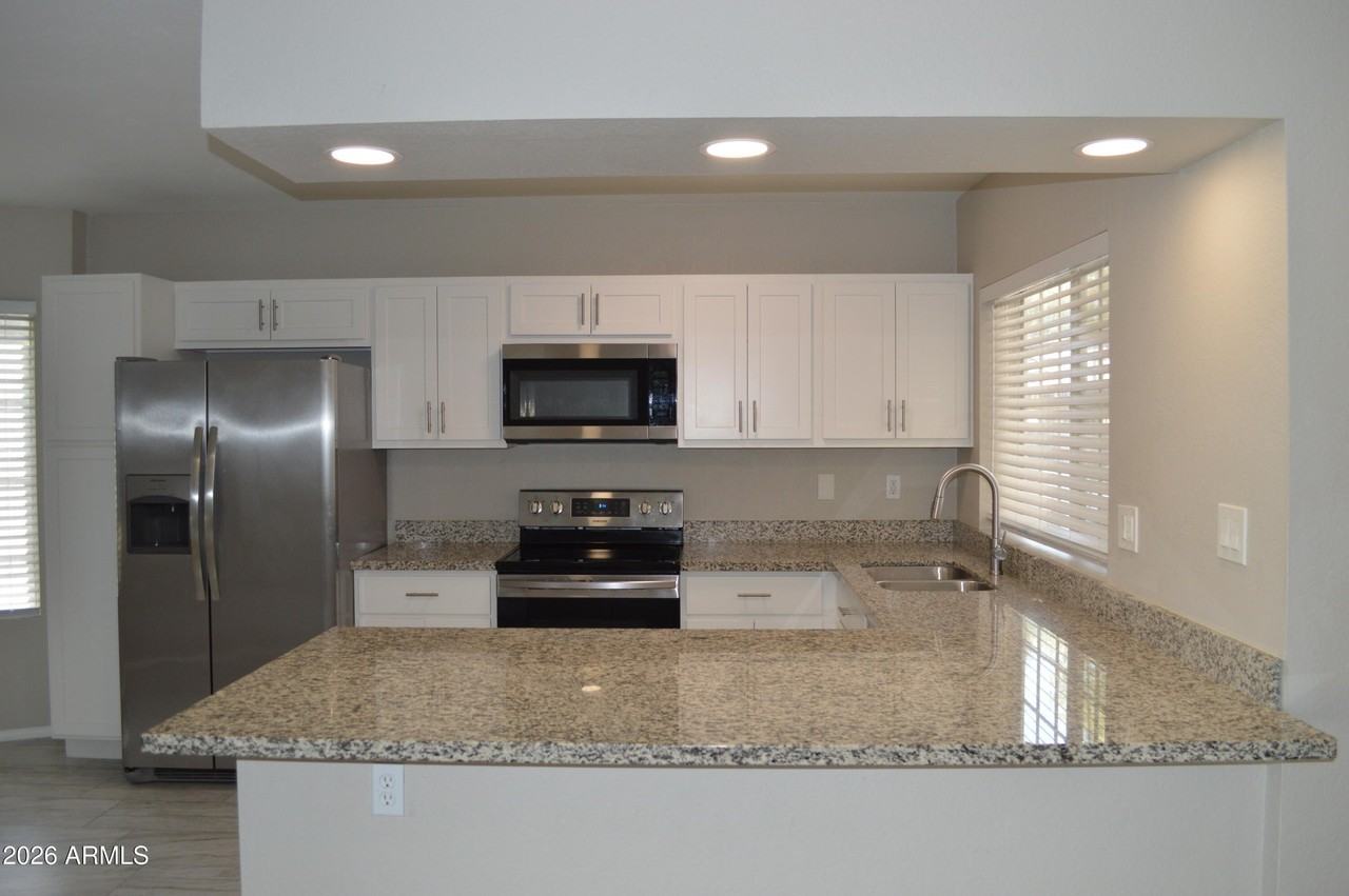 2910 W Marconi Ave #113 - Photo 3 of 24