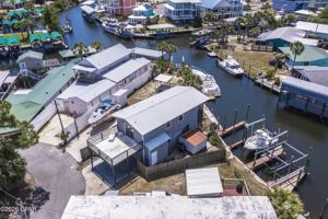 featured image of 929 Marina Dr