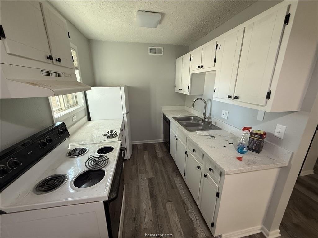 314 S Haswell Dr #B - Photo 3 of 8