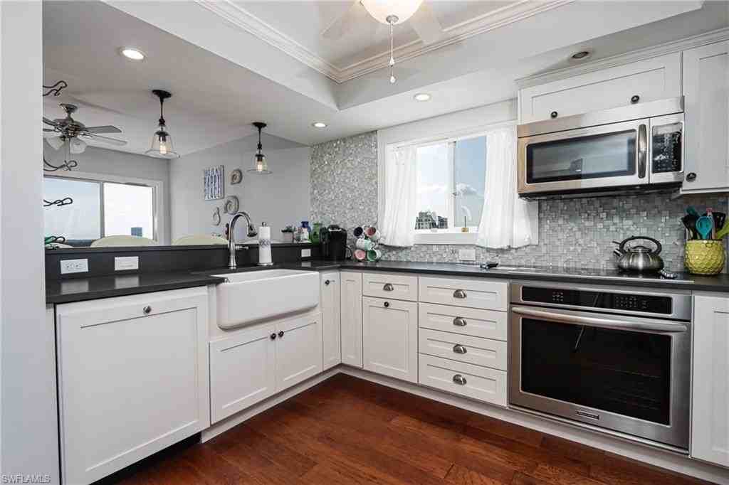 26000 Hickory Blvd Apt 701 - Photo 3 of 23