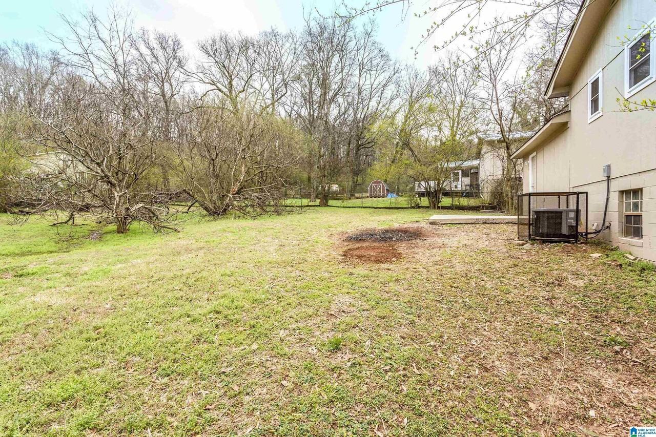 5849 Janet Dr - Photo 2 of 20