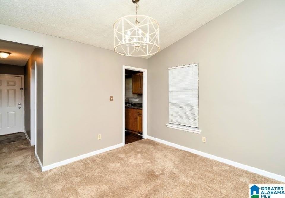 725 Carson Rd - Photo 4 of 13
