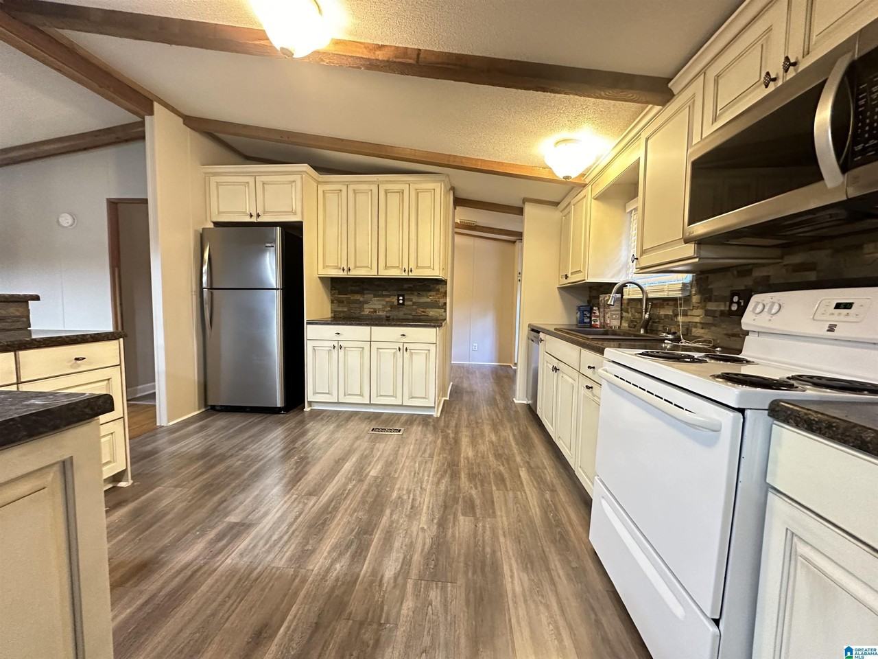705 Bagley Dr - Photo 7 of 20