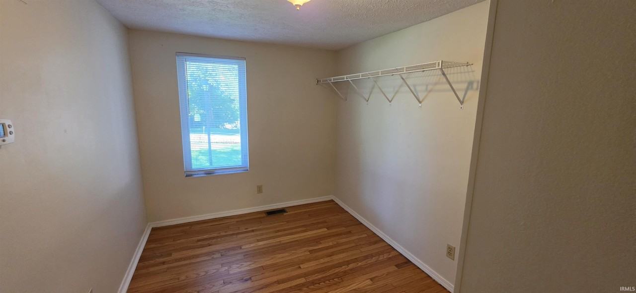 522 #5 W Davis Street #5 - Photo 3 of 11