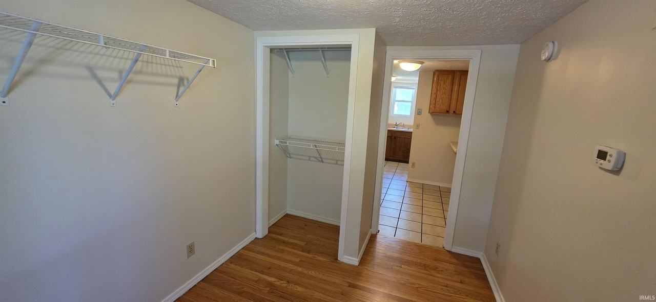 522 #5 W Davis Street #5 - Photo 4 of 11