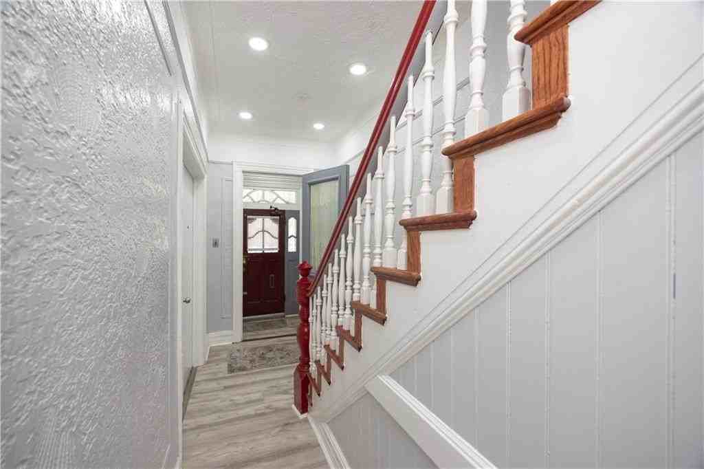 414 Miller Ave #2 - Photo 3 of 17