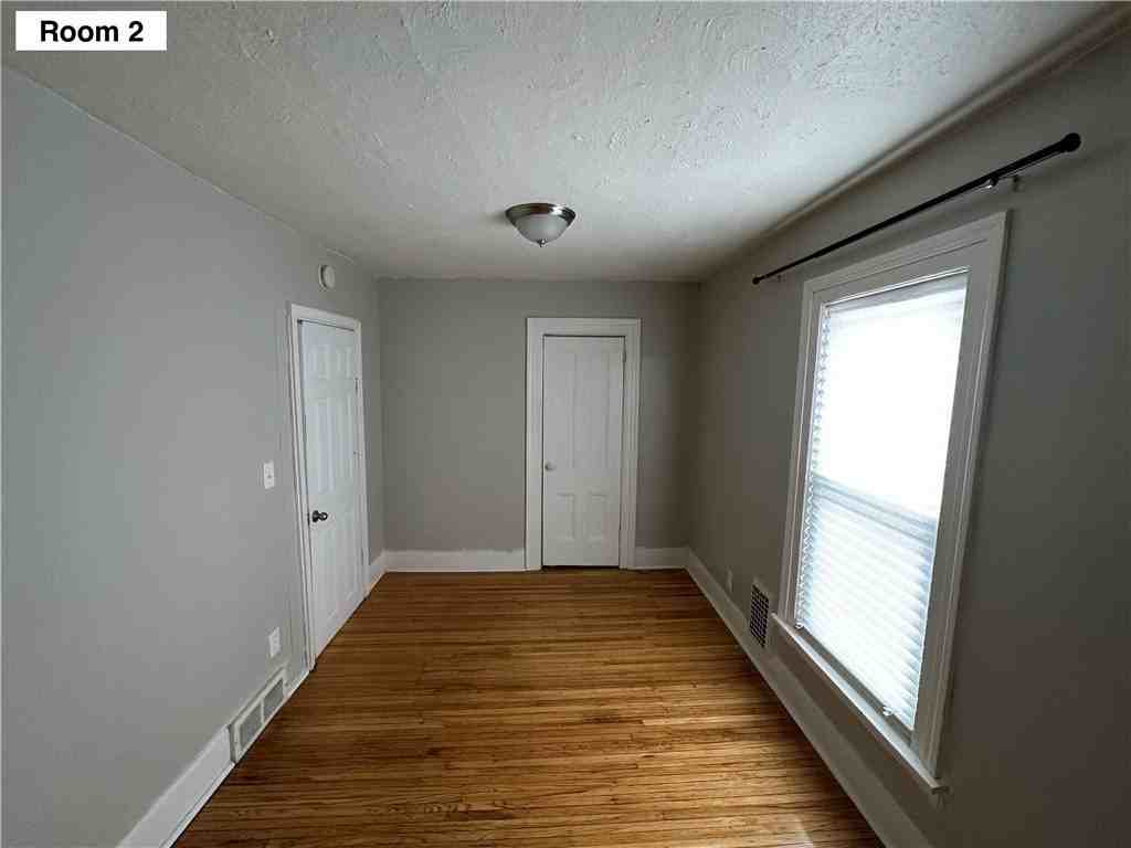 144 Adams St - Photo 5 of 11