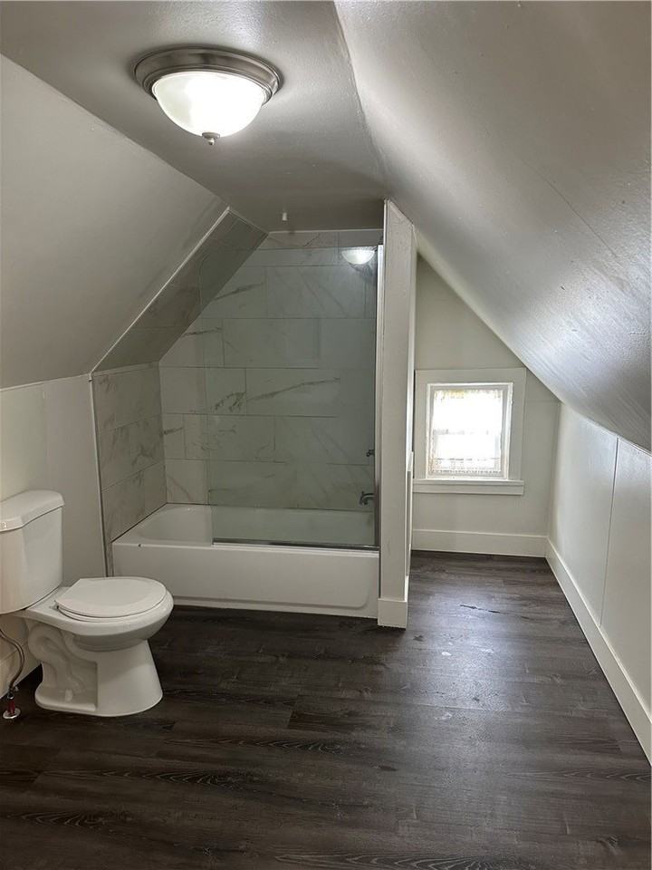 144 Adams St - Photo 7 of 11