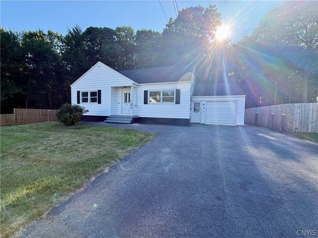 106 Keith Dr - Photo 2 of 33