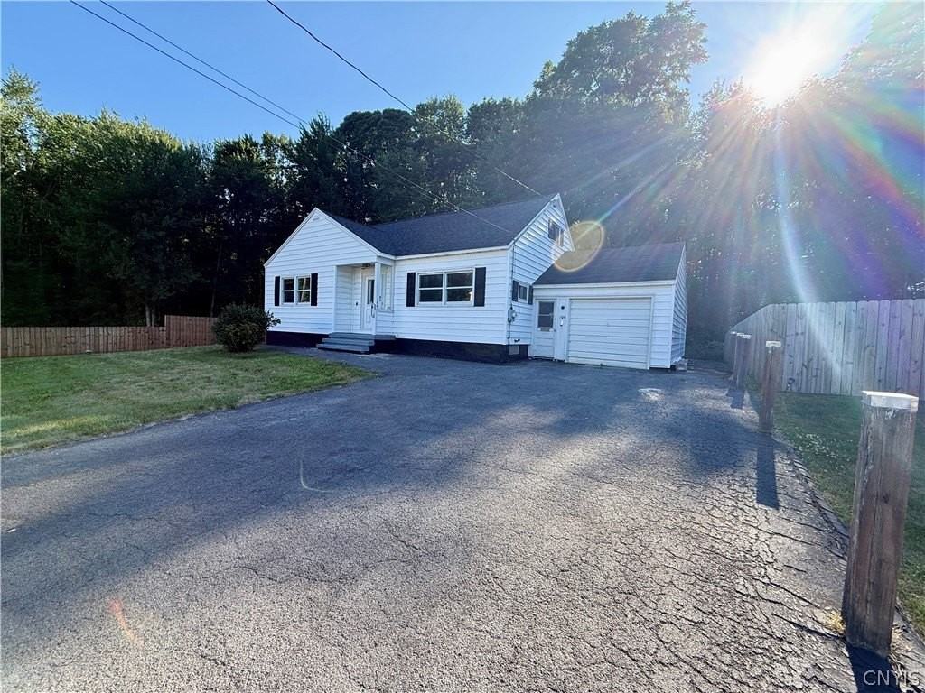 106 Keith Dr - Photo 3 of 33