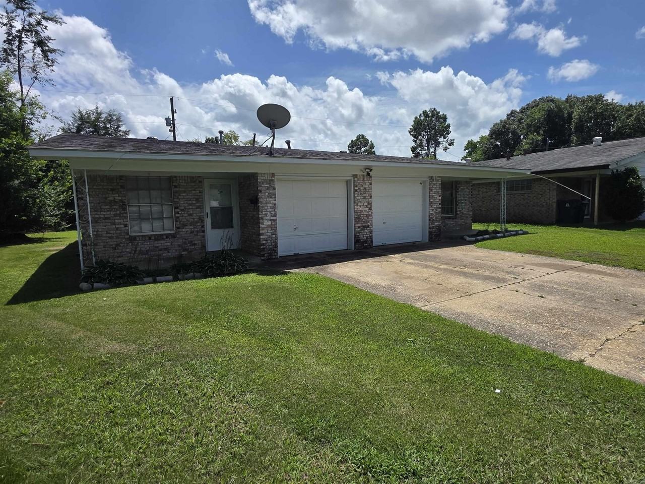 5 Clint Ct #B