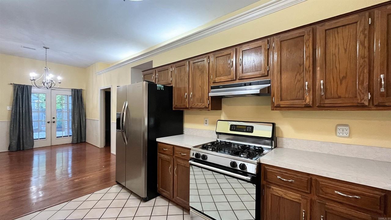 1318 Point West Dr - Photo 6 of 21
