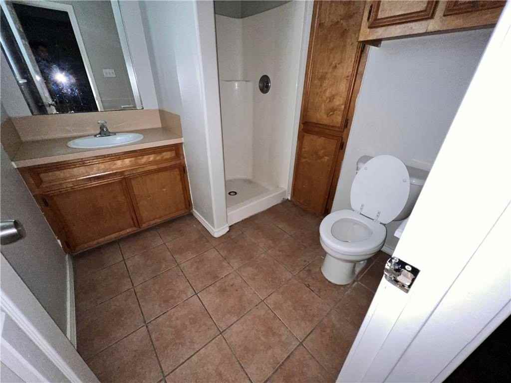 5801 Skylark - Photo 5 of 9