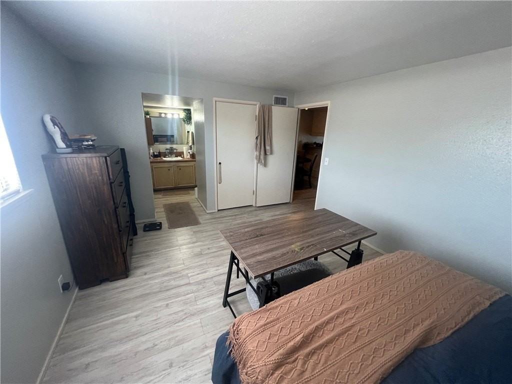 3030 Santa Fe St #6 - Photo 6 of 8
