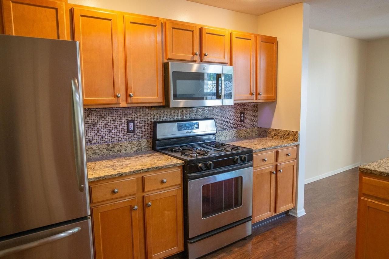 5036 Ivyvine Blvd - Photo 6 of 15