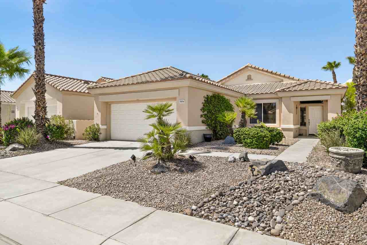 78724 Palm Tree Ave - Photo 2 of 40