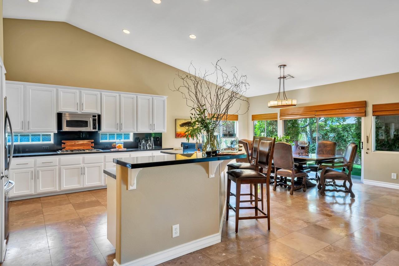 45607 Pelican Hill Ct - Photo 2 of 32