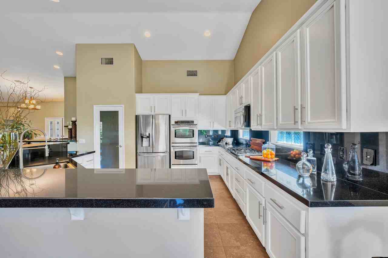45607 Pelican Hill Ct - Photo 4 of 32