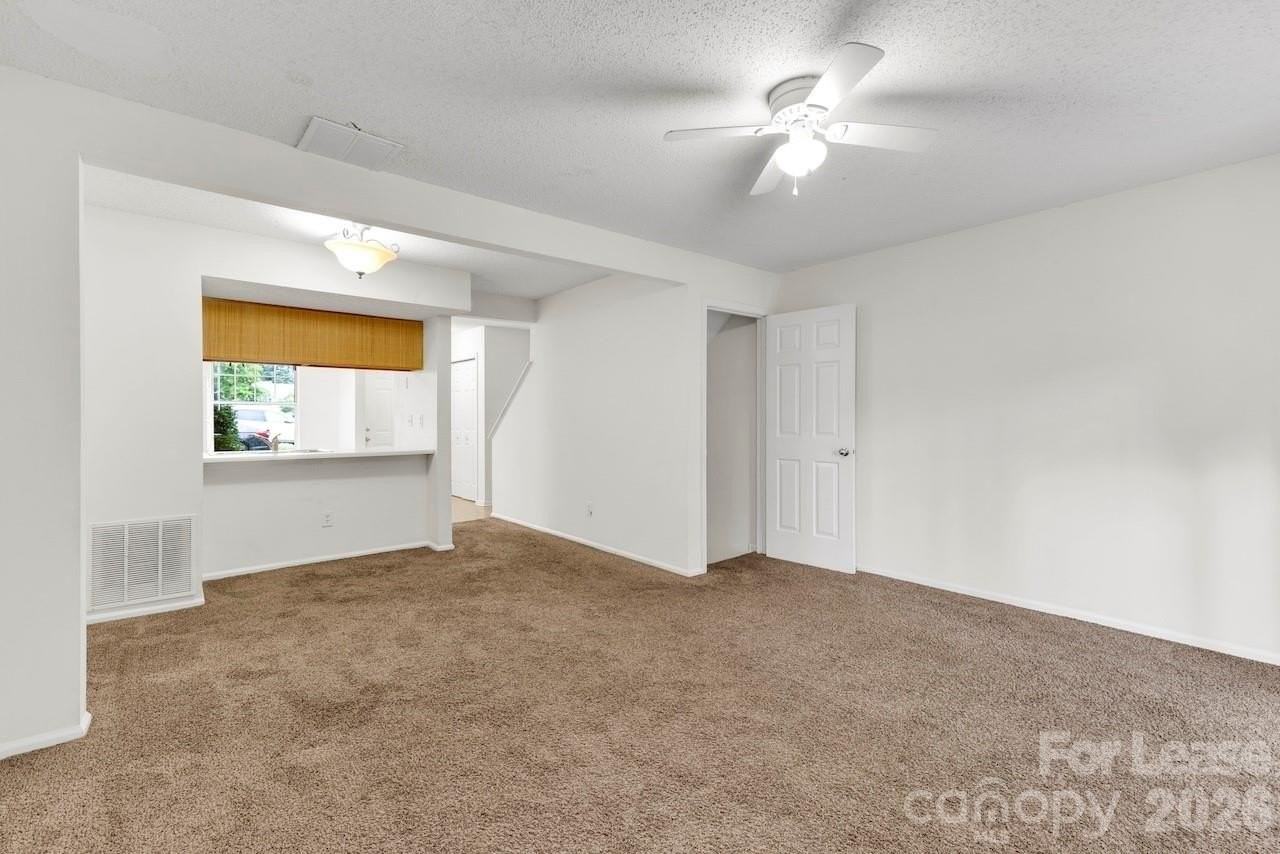 630 Lex Dr - Photo 6 of 19