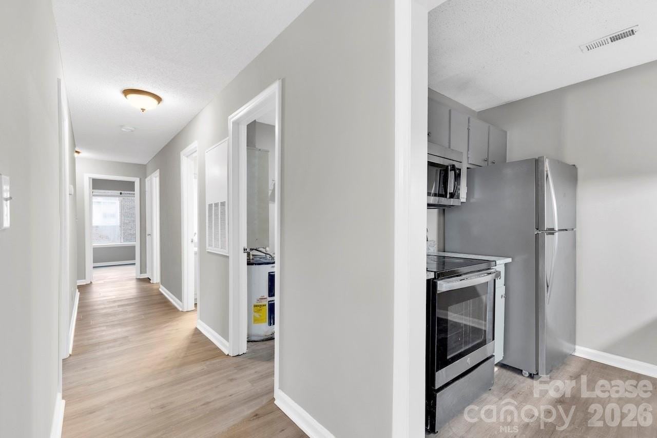 9531 University Terrace Dr #E - Photo 3 of 19