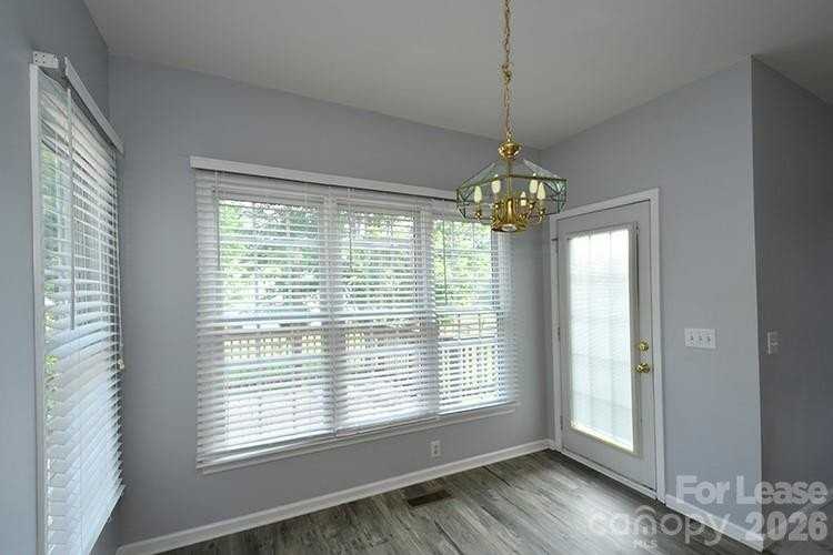 10402 Friarsgate Rd - Photo 3 of 42