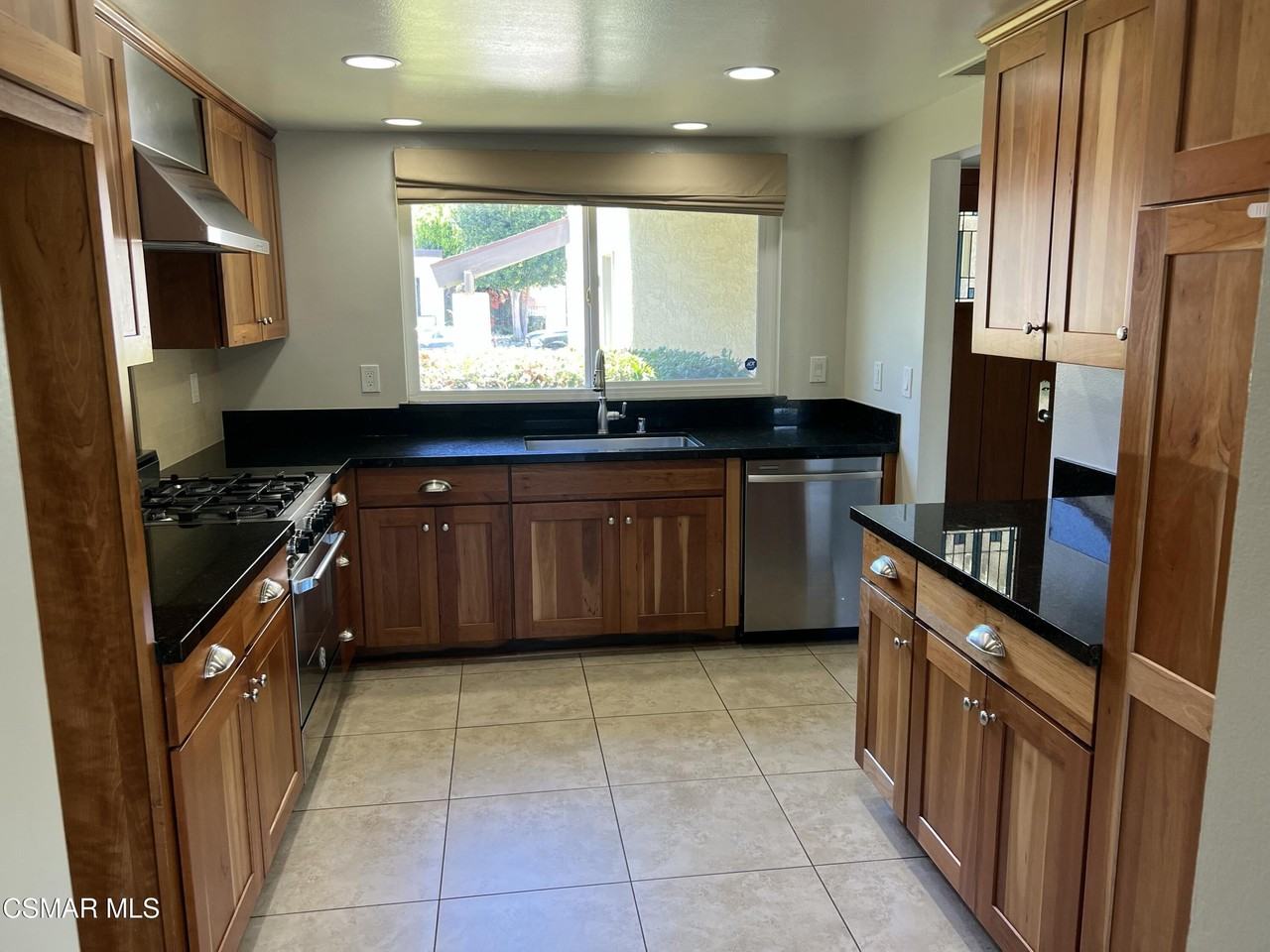 176 Shamrock Ct - Photo 6 of 22