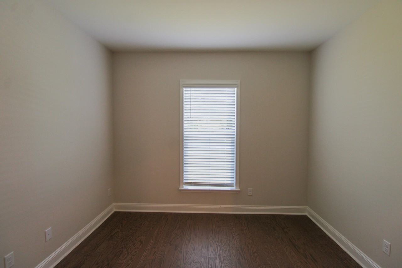 2066 Cousteau Ct - Photo 5 of 36