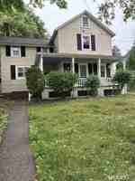featured image of 176 Forest St