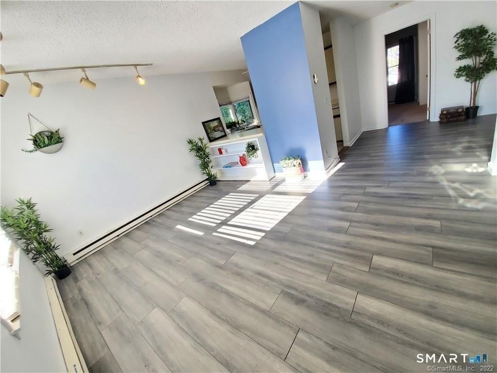 34 Glenwood Ave #101 - Photo 3 of 10