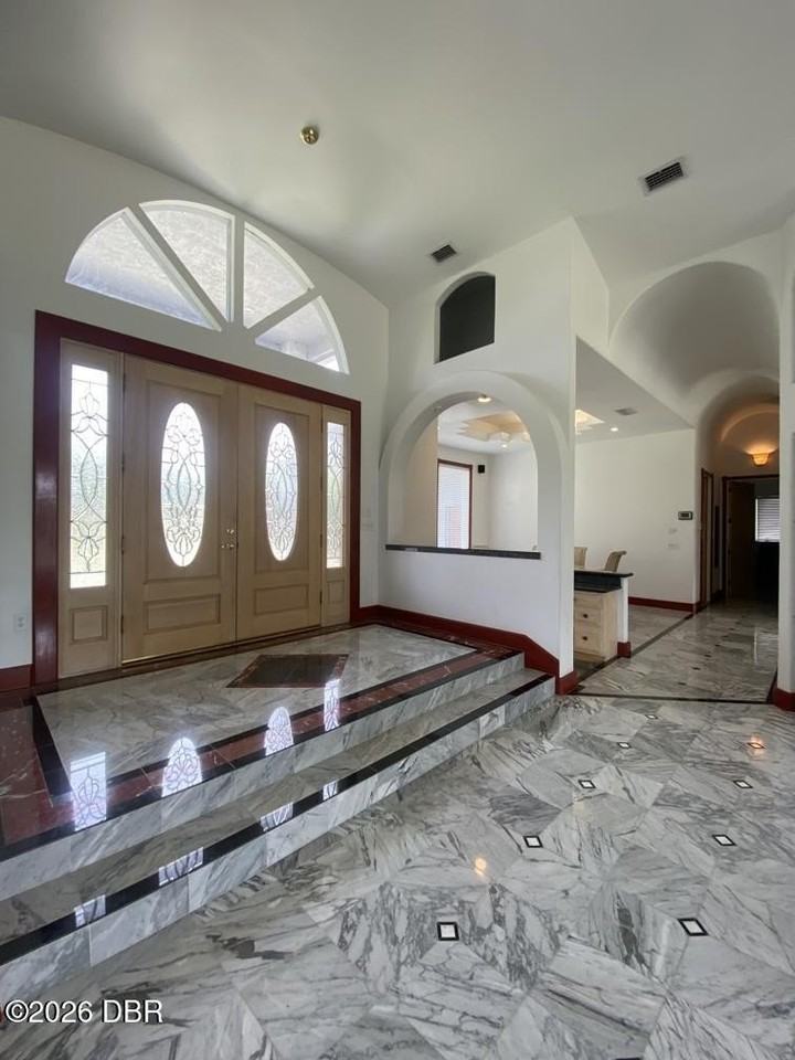 108 Paradise Valley Ct - Photo 3 of 34