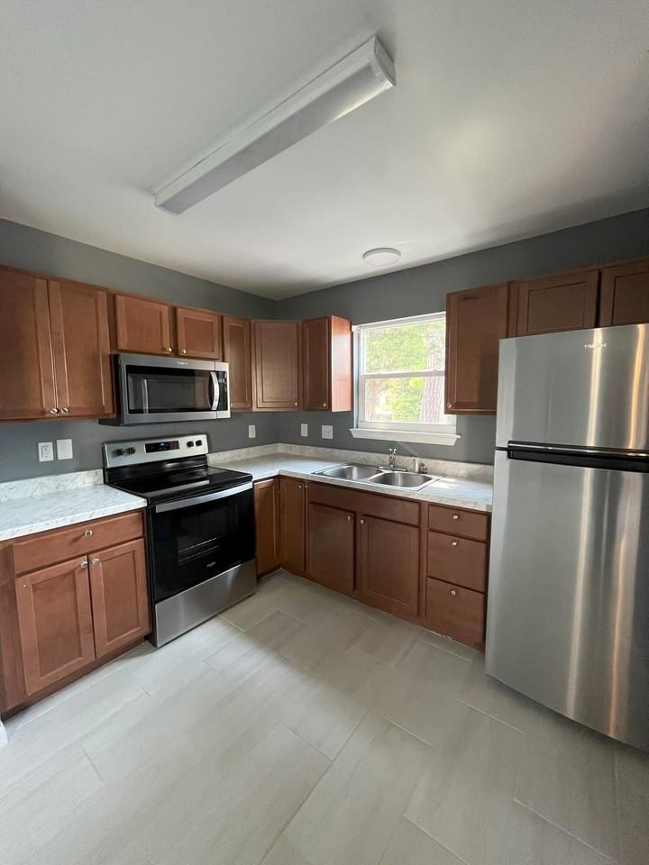 19 Park Cir Se #D - Photo 5 of 15