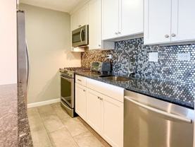 9 Hawthorne Pl Apt 11j - Photo 1 of 1