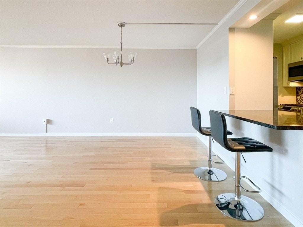9 Hawthorne Pl Apt 11j - Photo 7 of 16