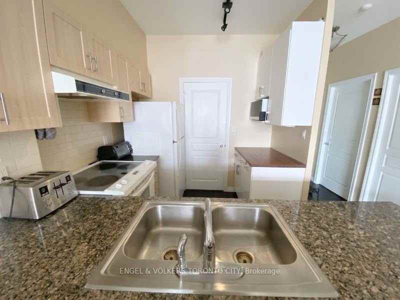 801 The Royalton - Photo 7 of 29