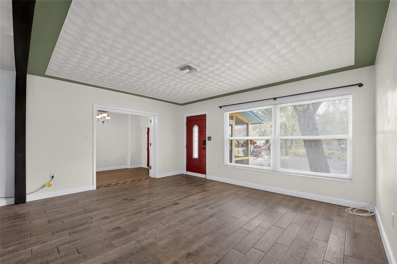 6270 62nd Ave N - Photo 6 of 30