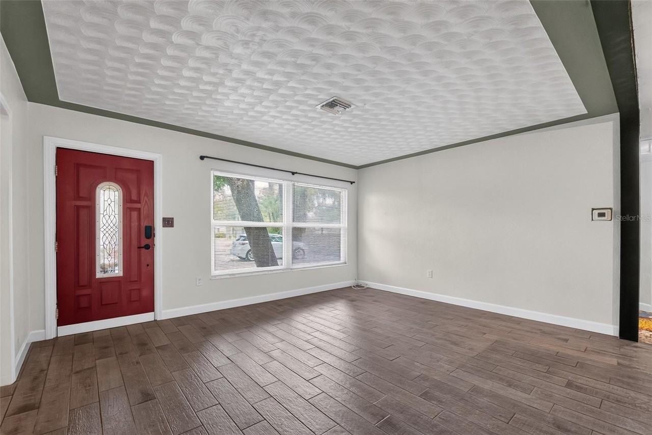 6270 62nd Ave N - Photo 7 of 30