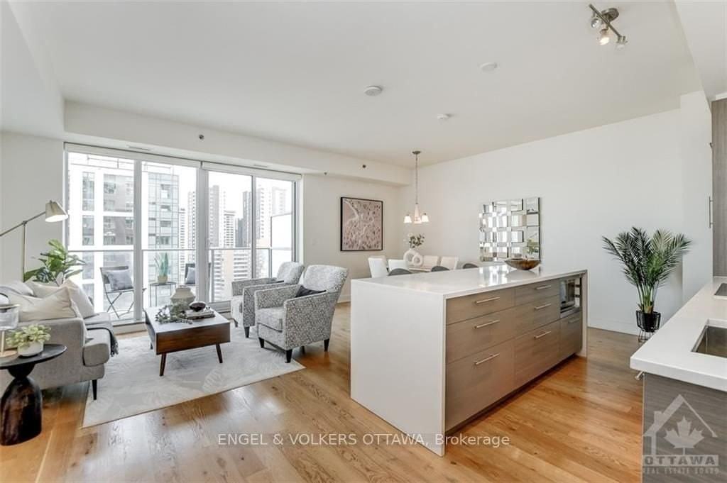 428 Sparks St - Photo 3 of 30