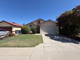 featured image of 5246 W Magill Ave