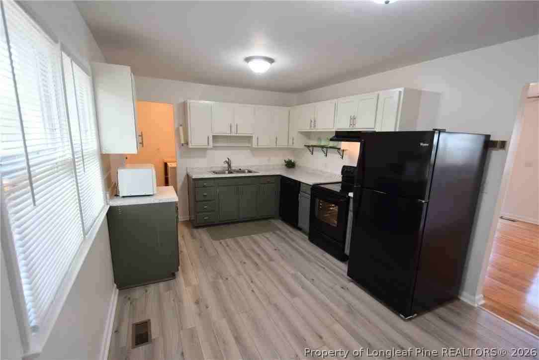 815 Mcneil St - Photo 4 of 14