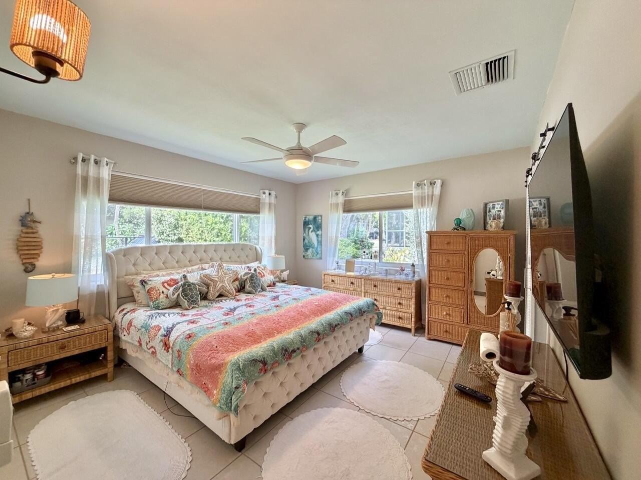 149 N Bay Harbor Dr