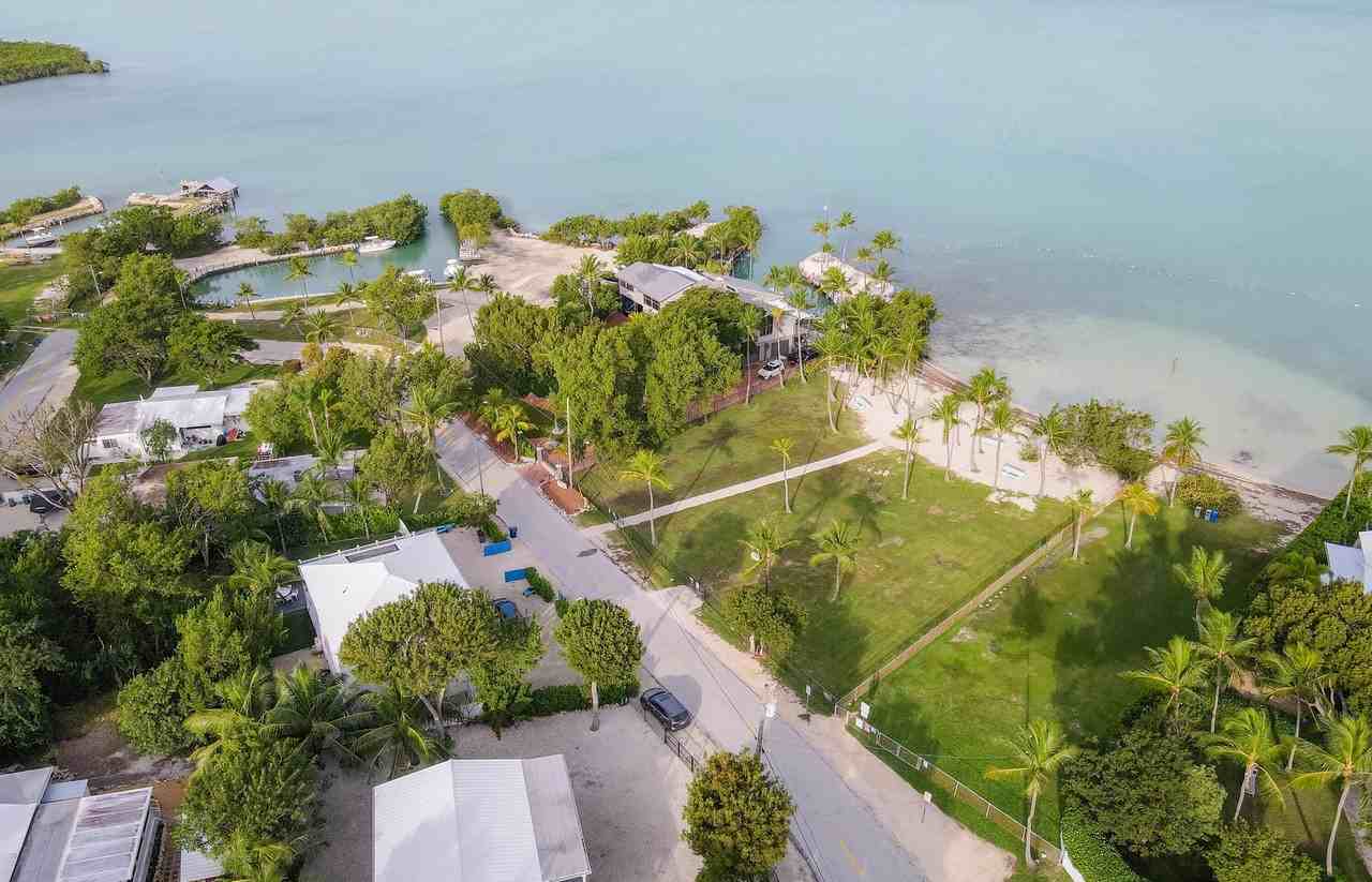 149 N Bay Harbor Dr - Photo 5 of 50