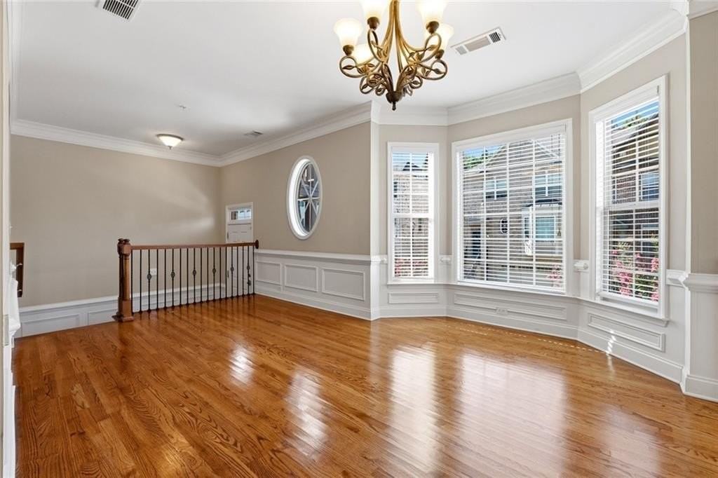 9040 Woodland Trl - Photo 4 of 30