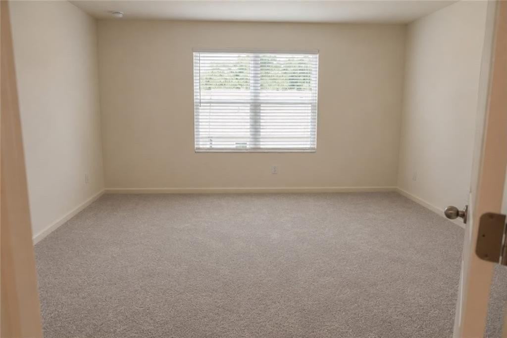 2095 Emerson Dr - Photo 6 of 11