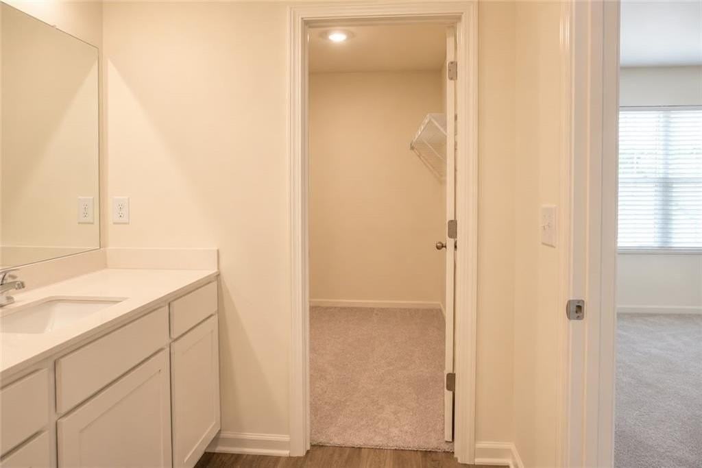 2095 Emerson Dr - Photo 7 of 11