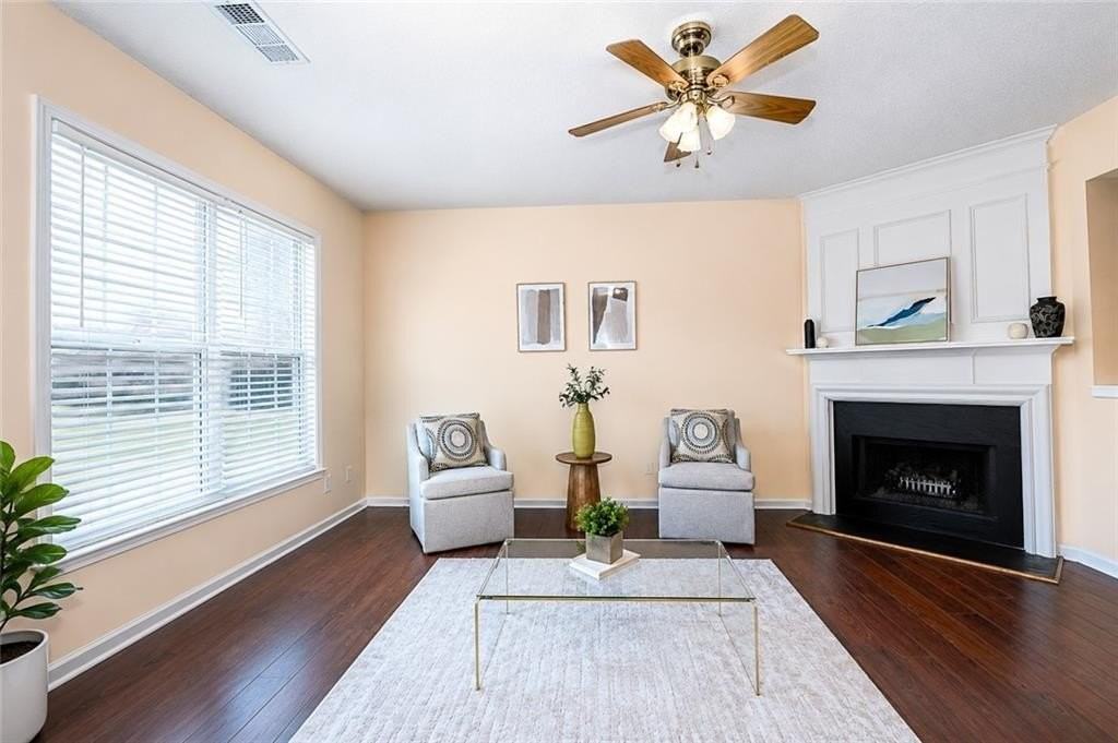1745 Kilmington Ct - Photo 3 of 36