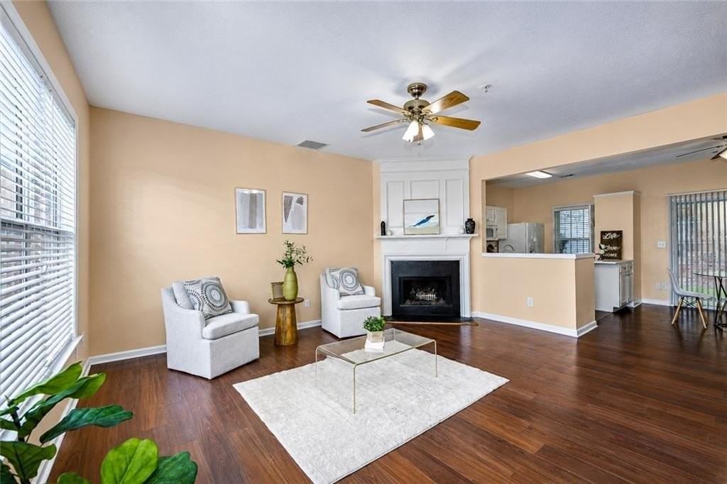 1745 Kilmington Ct - Photo 4 of 36