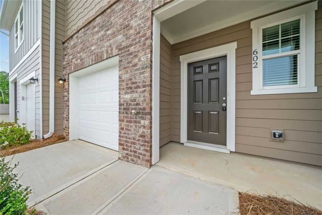 602 Jervis Way - Photo 2 of 47