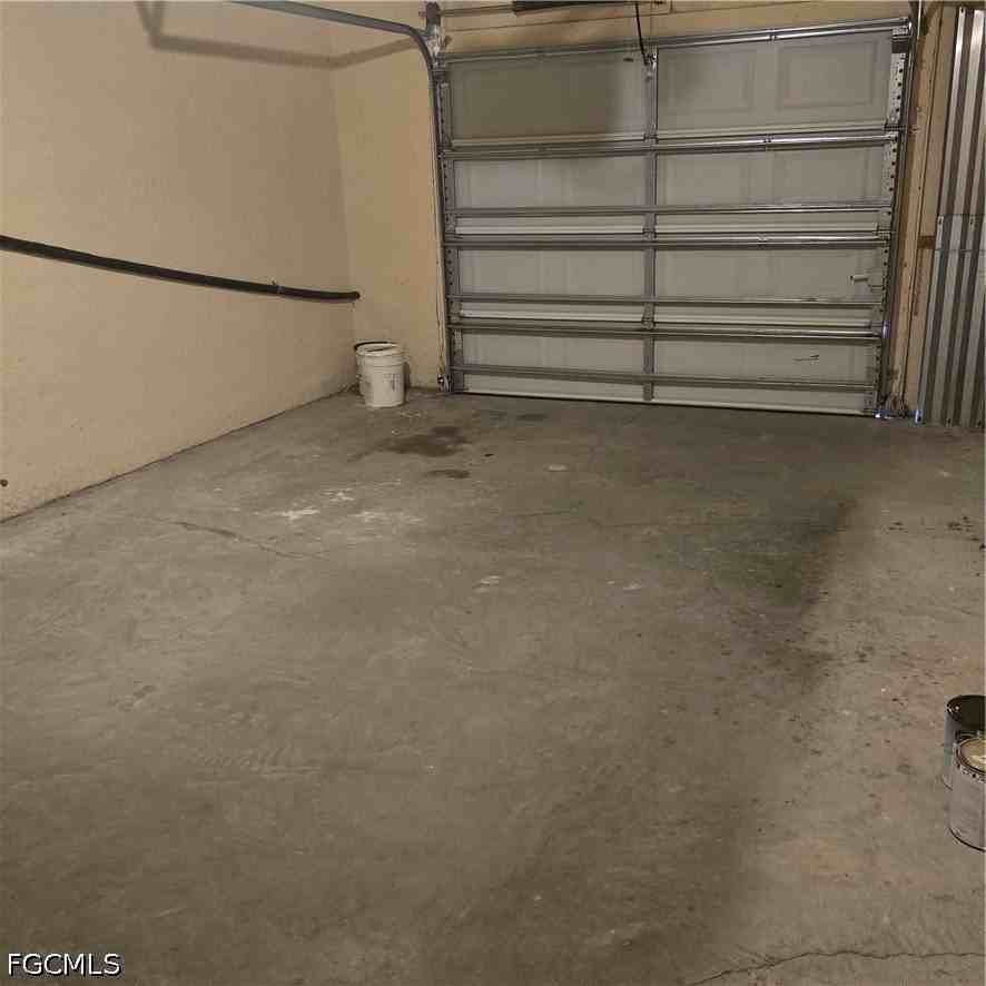 203 Se 13th St - Photo 5 of 20