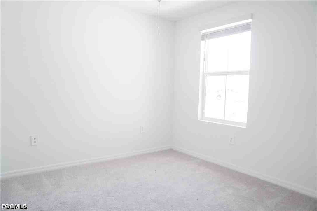 17530 Paradiso Way - Photo 4 of 7